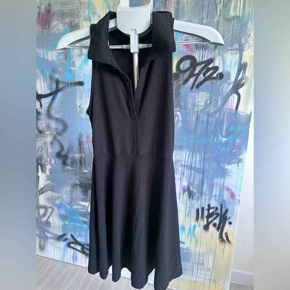 Elegant Black Sleeveless Dress